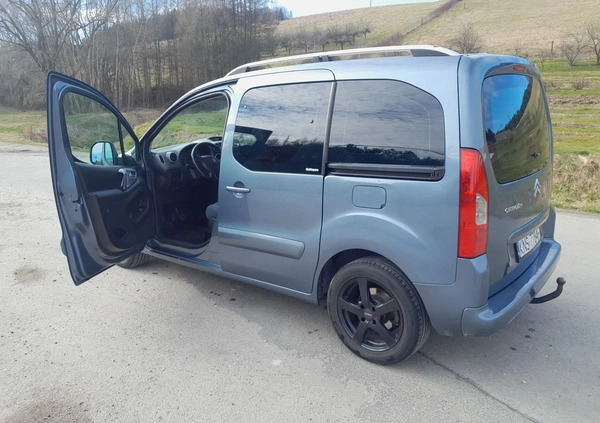 Citroen Berlingo cena 14500 przebieg: 249627, rok produkcji 2008 z Polanów małe 121